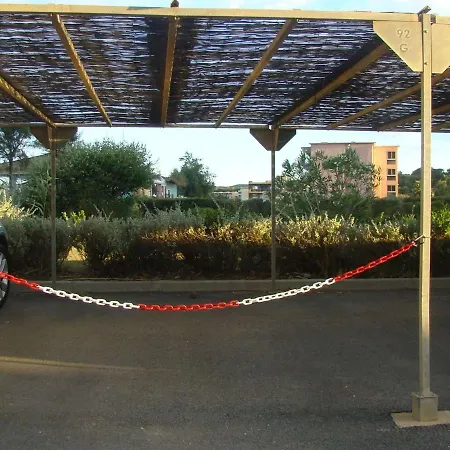 Vue Au Lavandou Avec Parking - Fr-1-308-64 アパート