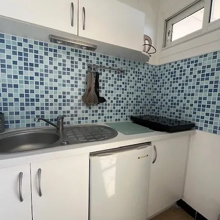 Appartement Vue Au Lavandou Avec Parking - Fr-1-308-64 Le Lavandou