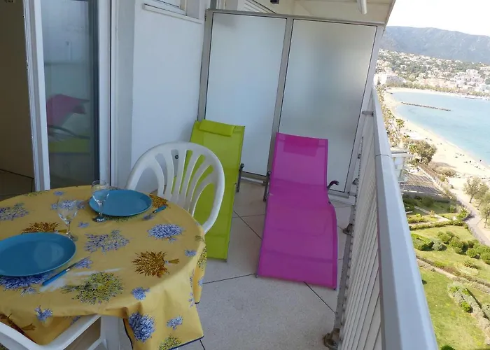 Vue Au Lavandou Avec Parking - Fr-1-308-64 Apartament